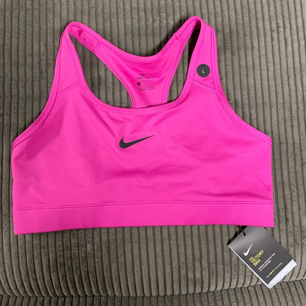 NIKE SPORTS BRA NWT
